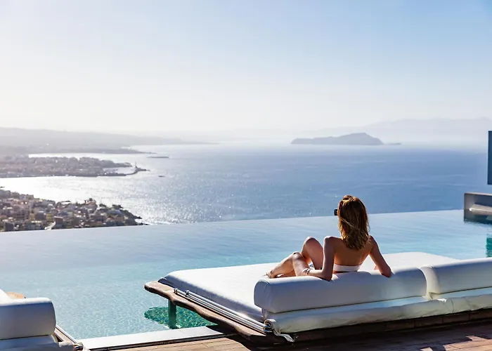 Вілла Cavo Dago *